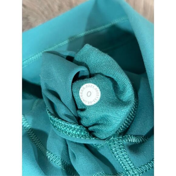 Lululemon Wunder Train High-Rise Short 6" sz0 - Picture 4 of 4